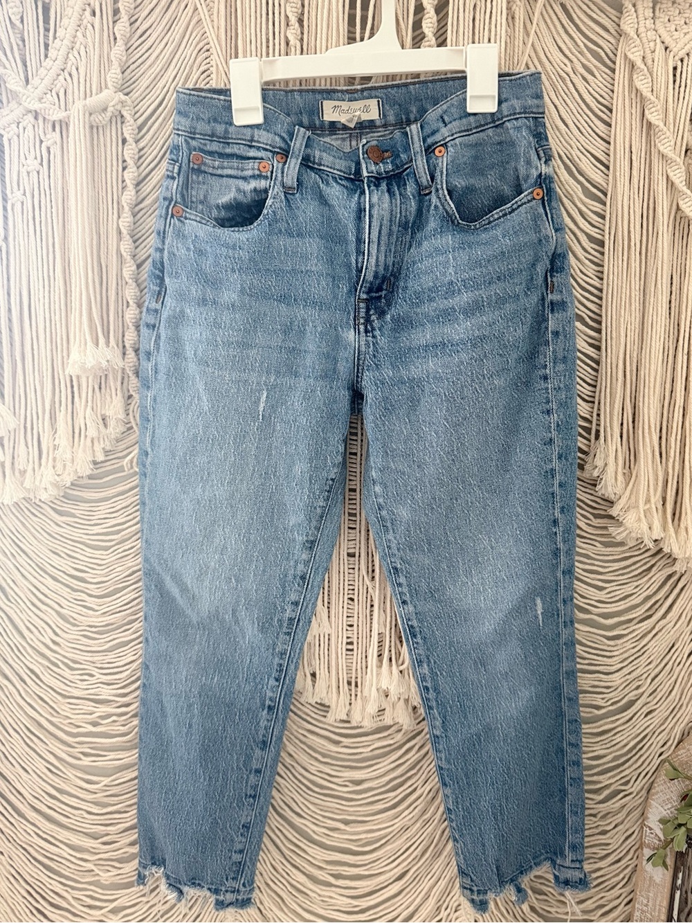 Madewell Relaxed High-Rise Cropped Jeans - Light Blue Denim
